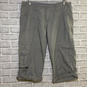 Gasoline Gray Cargo women’s  Capri Pants, size 12